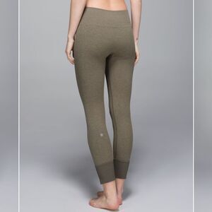 Lululemon Ebb To Street Pant
Heathered Fatigue Green
